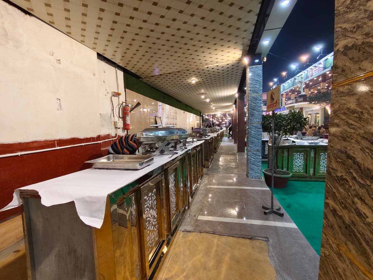 Elegant Mandap Decor